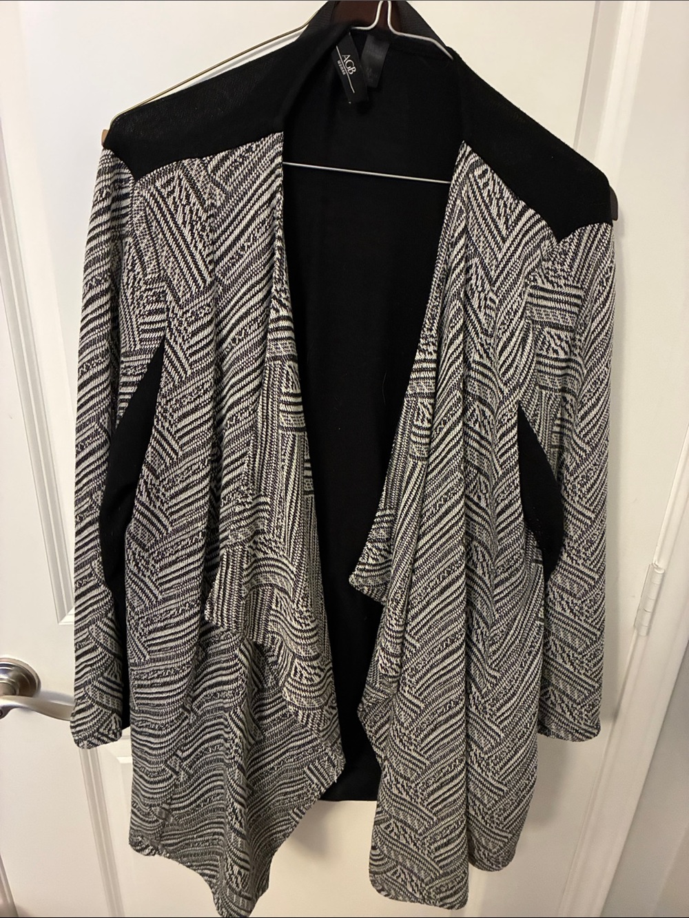 AGB Black & White Geometric Open-Front Draped Cardigan